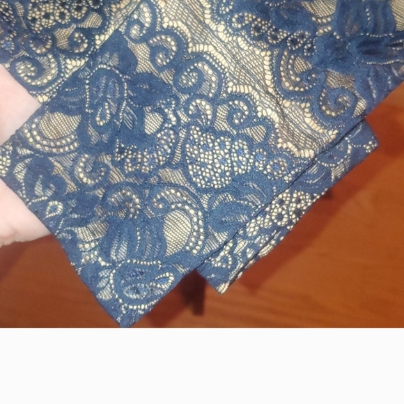 Tango Mango Frilly Lace Jacket - Picture 4 of 4